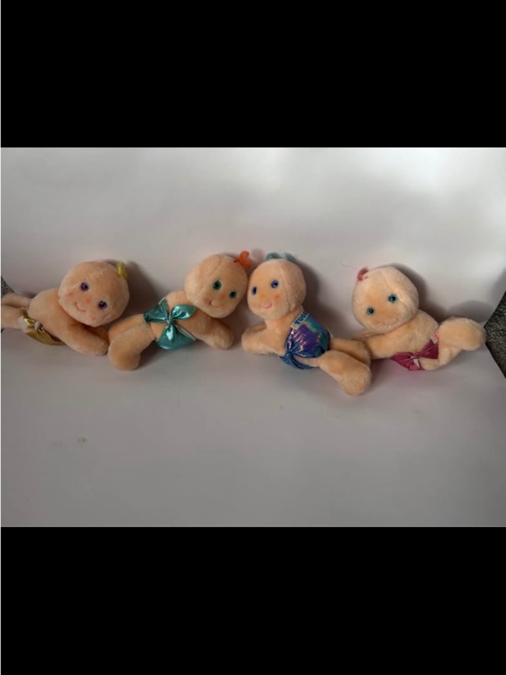 Hugga boo baby dolls 90s plush vintage 
4pk